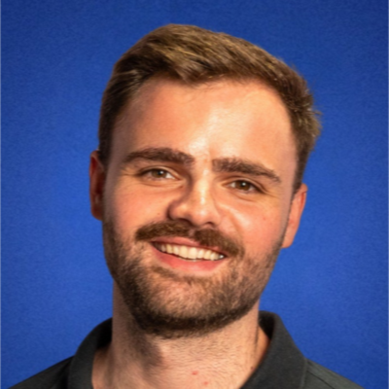 Charlie Hills 🦩 profile photo